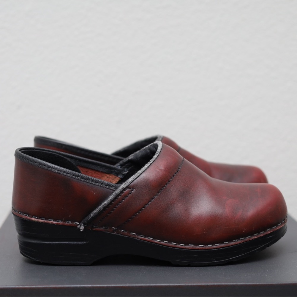 Dansko clogs - Picture 3 of 8